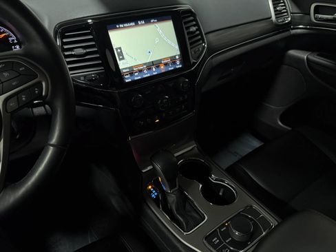 Used 2020 Jeep Grand Cherokee Limited AWD/4WD image 41