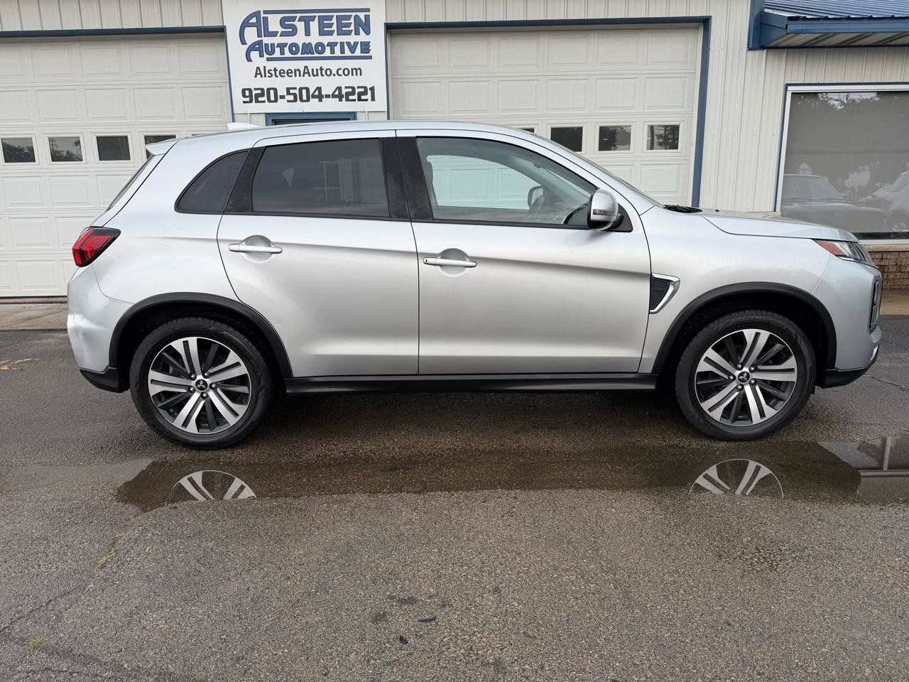 Used 2020 Mitsubishi Outlander Sport Black Edition AWD/4WD image 2