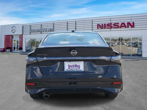 New 2027 Nissan Sentra SR w/ SR Premium Package FWD image 6