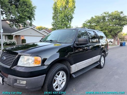 Used 2003 Ford Expedition XLT image 1