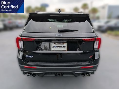 Used 2025 Ford Explorer ST AWD/4WD image 6