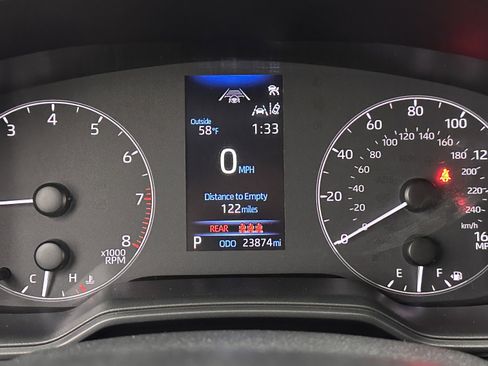 Used 2023 Toyota Corolla SE image 19