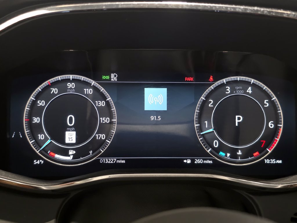 Certified 2025 Jaguar F-PACE R-Dynamic S AWD/4WD image 26