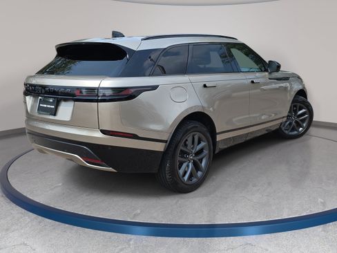 Certified 2026 Land Rover Range Rover Velar Dynamic SE AWD/4WD image 5