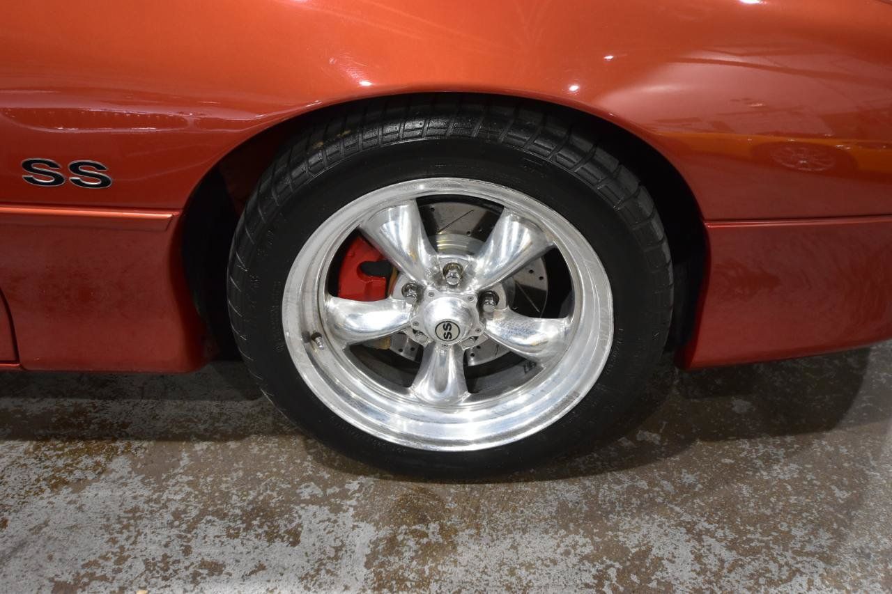 Used 2002 Chevrolet Camaro Z28 w/ SS Performance/Appearance Pkg RWD image 52
