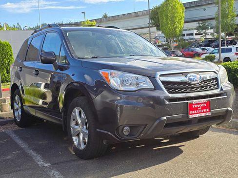 Used 2016 Subaru Forester 2.5i Premium AWD/4WD image 3