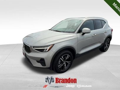 Used 2025 Volvo XC40 B5 Core
