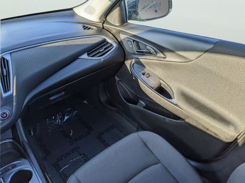 Used 2024 Chevrolet Malibu LT FWD image 15