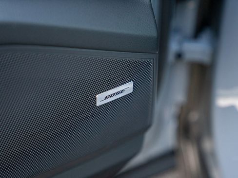 Used 2025 Porsche Cayenne image 11