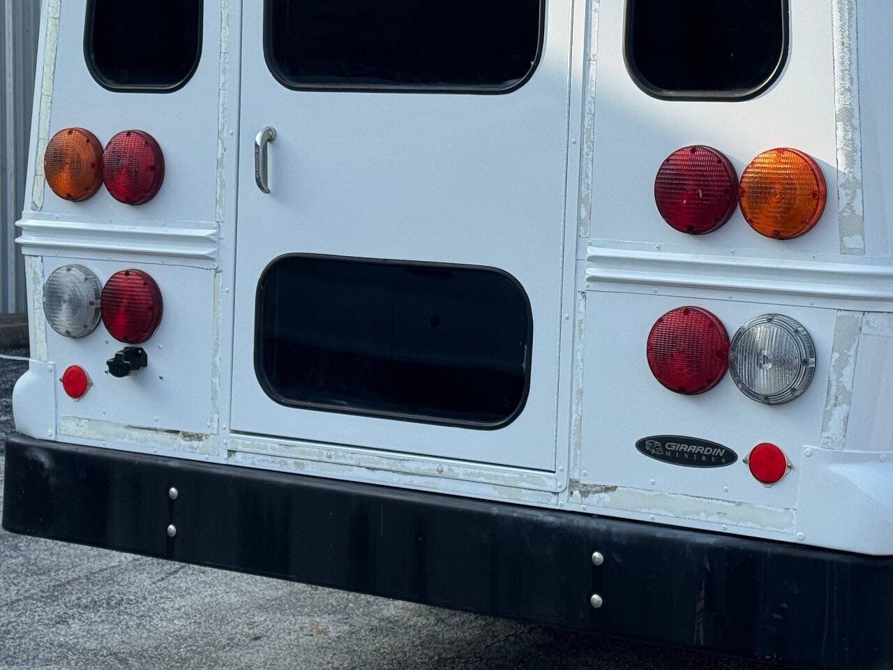 Used 2004 Chevrolet Express 3500 w/ School Bus Package RWD image 12