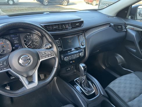 Certified 2022 Nissan Rogue Sport SV image 20