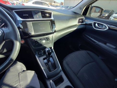 Used 2019 Nissan Sentra SV image 21