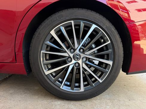 Used 2025 Lexus ES 350 350 w/ Premium Package image 23