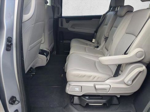 Used 2019 Honda Odyssey EX-L image 18