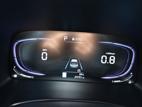 Used 2025 Kia Soul LX w/ LX Technology Package FWD image 15