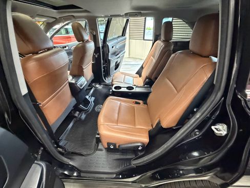 Used 2018 Toyota Highlander Limited AWD/4WD image 53