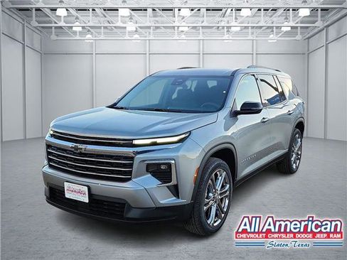 New 2026 Chevrolet Traverse LT image 1