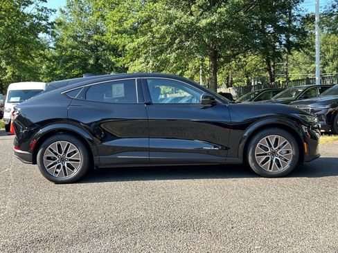 New 2025 Ford Mustang Mach-E Premium image 3
