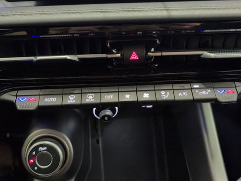 Used 2024 Alfa Romeo Tonale Ti image 23