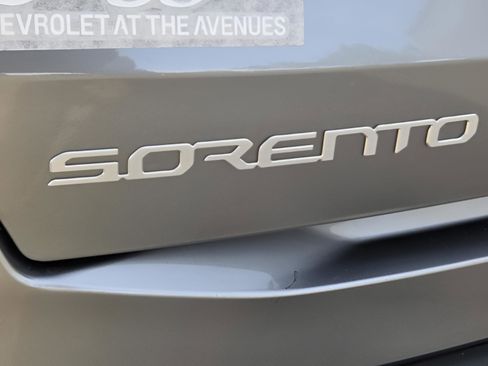 Used 2025 Kia Sorento EX image 13