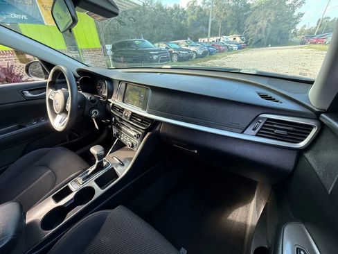 Used 2019 Kia Optima LX w/ LX 17" Wheel Package FWD image 11