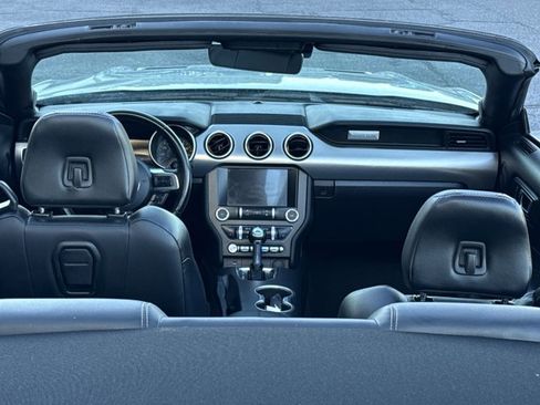 Used 2023 Ford Mustang Premium image 9