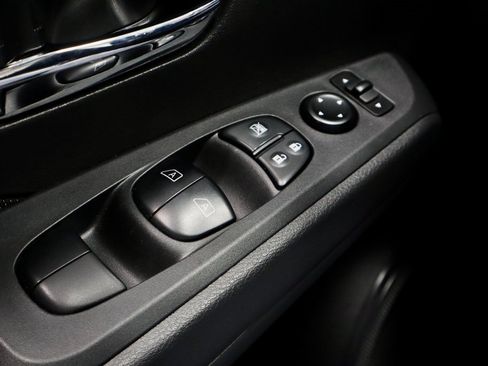 Certified 2024 Nissan Kicks SV image 27