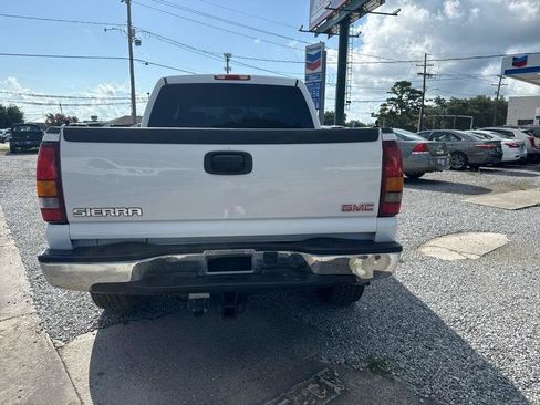 Used 2005 GMC Sierra 1500 SLE w/ Light Duty Power Package RWD image 3