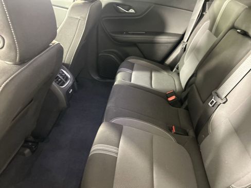 Used 2025 Chevrolet Blazer LT FWD image 24