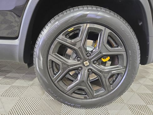 Used 2024 Rivian R1S Adventure AWD/4WD image 10