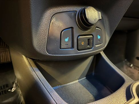 Used 2016 Chevrolet Spark LT FWD image 17