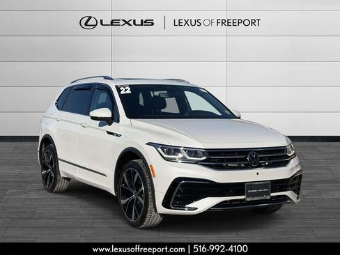 Used 2022 Volkswagen Tiguan SEL R-Line image 1