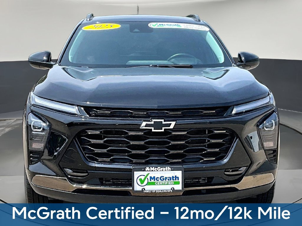 Used 2025 Chevrolet Trax ACTIV w/ Driver Confidence Package FWD image 2