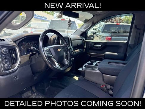 Used 2021 Chevrolet Silverado 1500 LT AWD/4WD image 8
