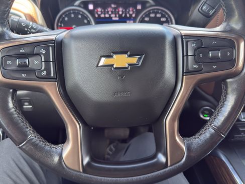 Used 2021 Chevrolet Silverado 2500 High Country w/ Z71 Off-Road Package AWD/4WD image 17