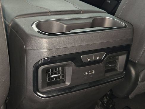 Used 2023 GMC Sierra 1500 AT4 w/ AT4 Premium Package AWD/4WD image 28