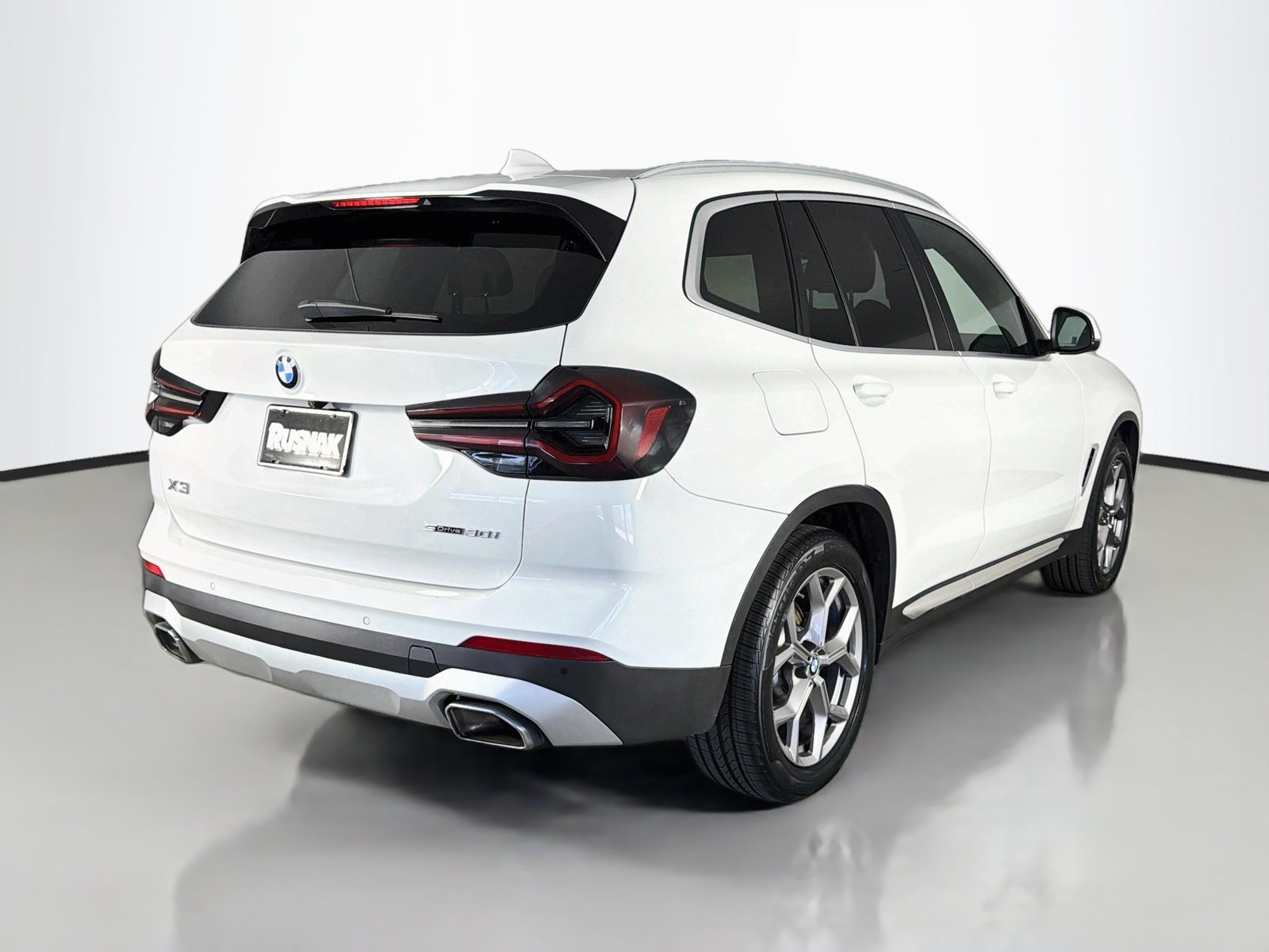 Certified 2024 BMW X3 sDrive30i w/ Convenience Package RWD image 7