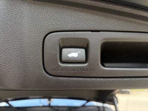 Certified 2020 Honda CR-V Touring image 30