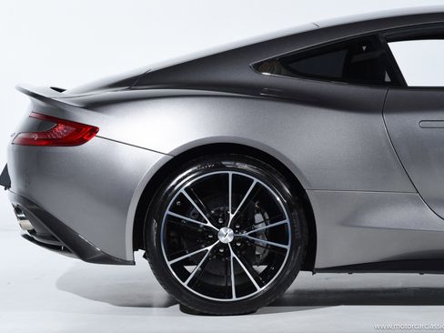 Used 2014 Aston Martin Vanquish Coupe RWD image 17