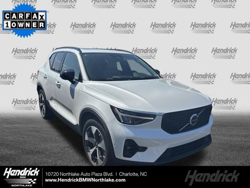 Used 2023 Volvo XC40 B5 Plus w/ Protection Package Premier AWD/4WD image 1
