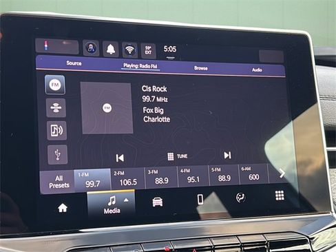 Certified 2024 Jeep Compass Sport image 30