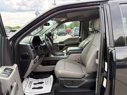 Used 2019 Ford F150 XLT w/ Equipment Group 302A Luxury AWD/4WD image 15