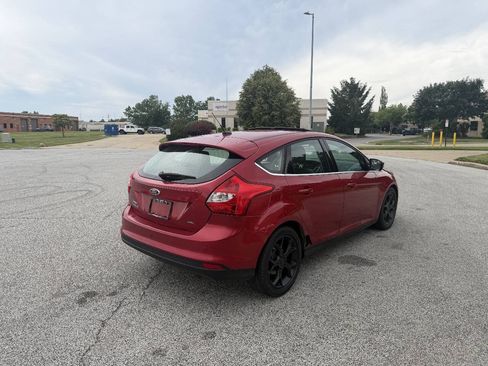 Used 2012 Ford Focus SEL FWD image 4