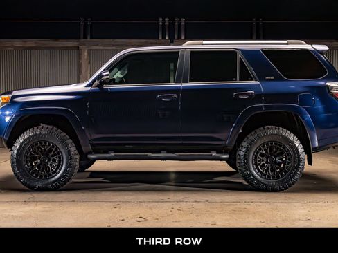 Used 2024 Toyota 4Runner SR5 Premium AWD/4WD image 6