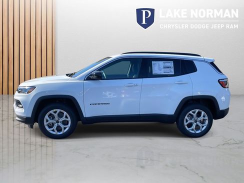 New 2026 Jeep Compass Latitude AWD/4WD image 6