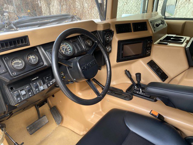 Used 1997 HUMMER H1 4-Door Wagon AWD/4WD image 12