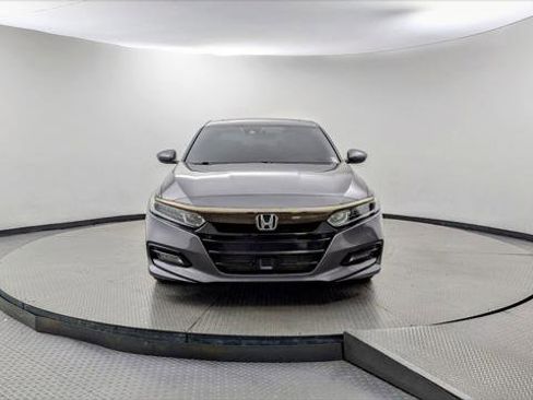 Used 2018 Honda Accord Sport image 12