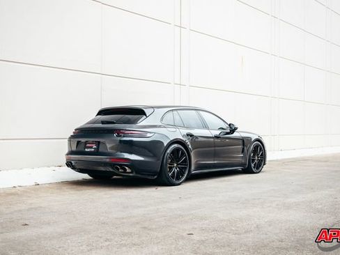 Used 2018 Porsche Panamera 4S image 43