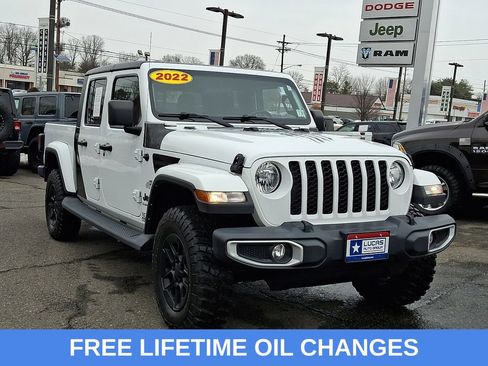 Used 2022 Jeep Gladiator Sport AWD/4WD image 2