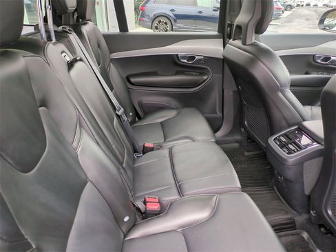 Used 2021 Volvo XC90 T5 Momentum w/ Climate Package image 38